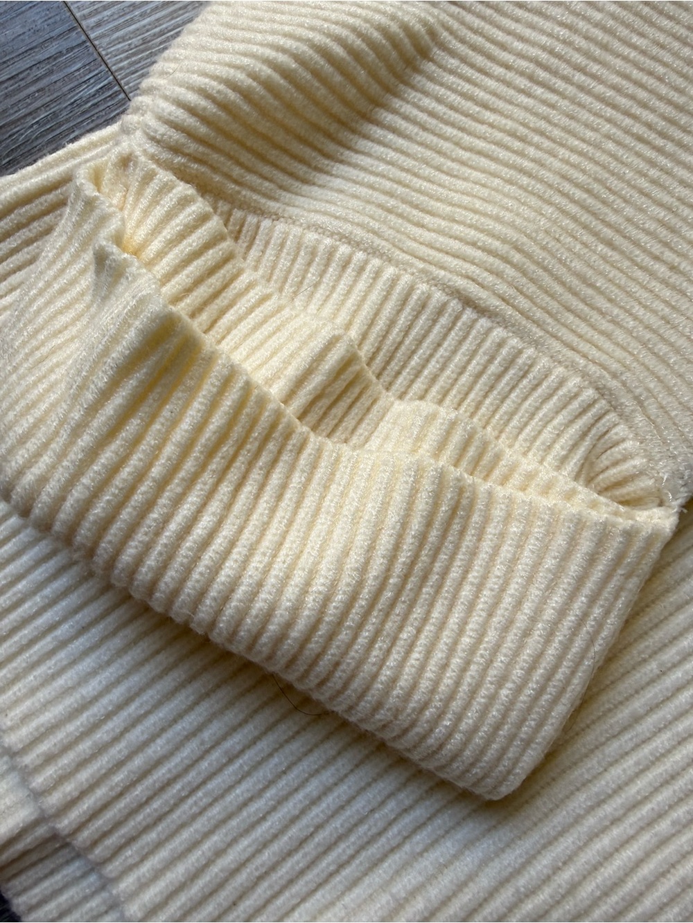 Mod Ref Boxy Cream Ribbed Turtleneck Sweater Large - Picture 5 of 7